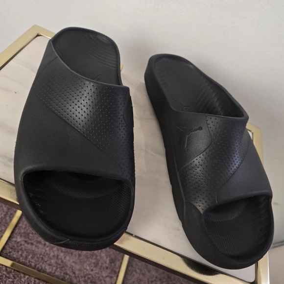 Nike Jordan Post Slides Sandals Mens Size 9A Color Black 0S600292-1 main image 8